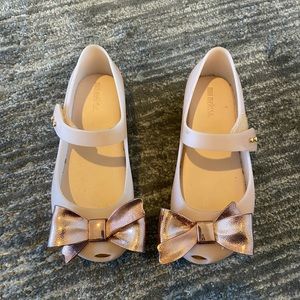 Mini melissa blush shoe - so comfortable and adorable with anything!